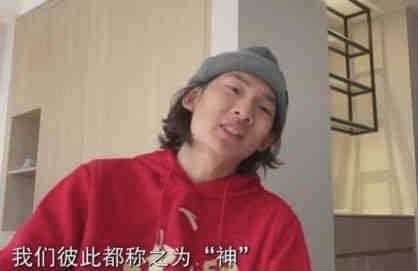 阿莱格里一直都非常欣赏鲁加尼，而鲁加尼也一直根据教练和战术要求改变自己的踢球方式，他成为了尤文图斯更衣室的重要人物，并且用场上表现证明自己理应得到续约合同。